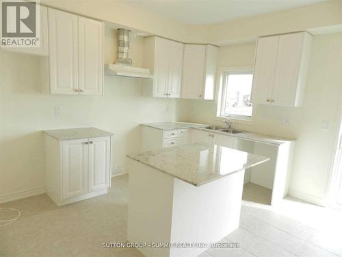 3964 Thomas Alton Boulevard, Burlington, ON - Indoor Photo Showing Kitchen With Double Sink