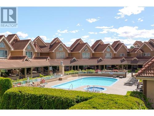 1152 Sunset Drive Unit# 901, Kelowna, BC - Outdoor With In Ground Pool