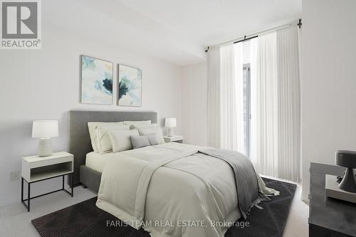 1702 - 225 Webb Drive, Mississauga, ON - Indoor Photo Showing Bedroom