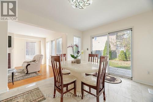 5555 Loonlake Avenue, Mississauga, ON - Indoor Photo Showing Dining Room