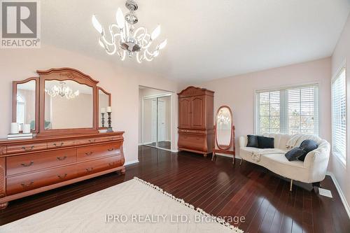 5555 Loonlake Avenue, Mississauga, ON - Indoor