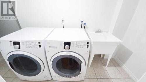 19 Fidelity Avenue W, Brampton, ON - Indoor Photo Showing Laundry Room