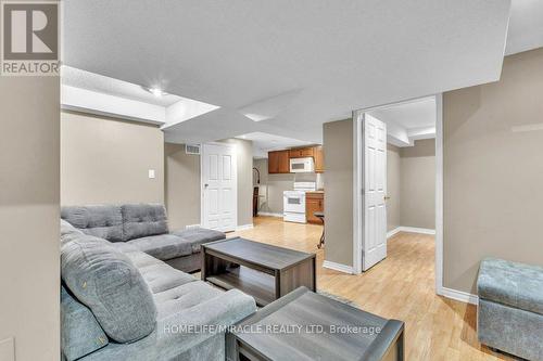 27 Putnam Drive, Brampton, ON - Indoor