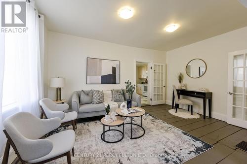 55 Frederick Street S, Halton Hills, ON - Indoor Photo Showing Living Room