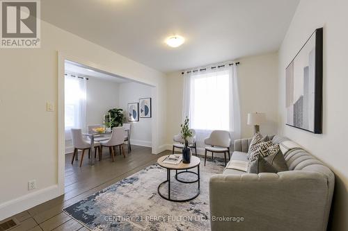 55 Frederick Street S, Halton Hills, ON - Indoor Photo Showing Living Room