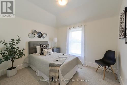 55 Frederick Street S, Halton Hills, ON - Indoor Photo Showing Bedroom