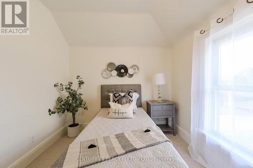 55 Frederick Street S, Halton Hills, ON - Indoor Photo Showing Bedroom