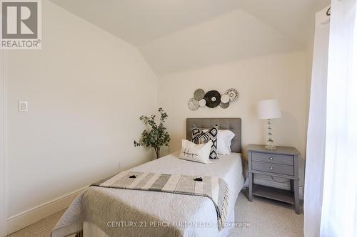 55 Frederick Street S, Halton Hills, ON - Indoor Photo Showing Bedroom