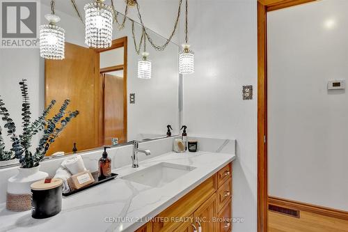 1033 Scollard Road, Smith-Ennismore-Lakefield, ON - Indoor Photo Showing Bathroom