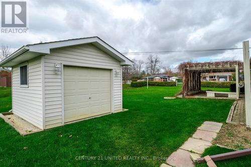 1033 Scollard Road, Smith-Ennismore-Lakefield, ON - Outdoor