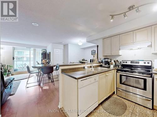 2209 - 7 Lorraine Drive, Toronto, ON - Indoor Photo Showing Kitchen With Double Sink