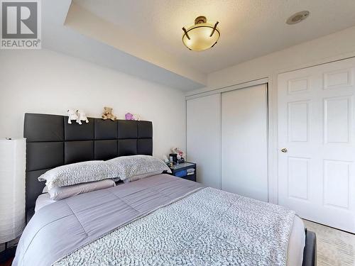 2209 - 7 Lorraine Drive, Toronto, ON - Indoor Photo Showing Bedroom