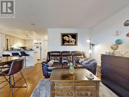 2209 - 7 Lorraine Drive, Toronto, ON - Indoor Photo Showing Living Room