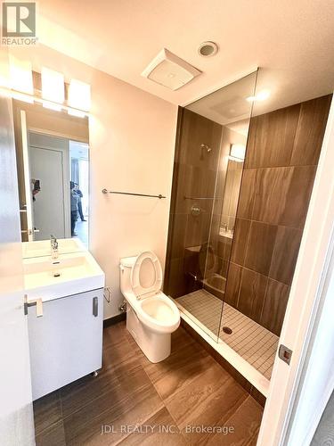 1801 - 17 Dundonald Street, Toronto, ON - Indoor Photo Showing Bathroom