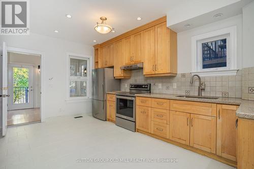 347 Gladstone Avenue, Toronto, ON - Indoor Photo Showing Kitchen