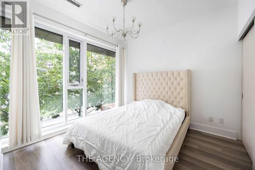 106 - 32 Davenport Road, Toronto, ON - Indoor Photo Showing Bedroom