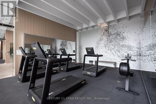 642 - 8 Hillsdale Avenue, Toronto, ON - Indoor Photo Showing Gym Room