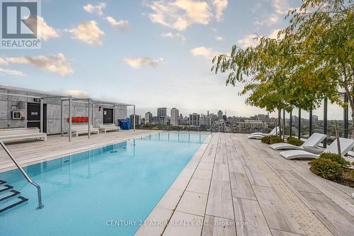 642 - 8 Hillsdale Avenue, Toronto, ON - Outdoor With In Ground Pool With View