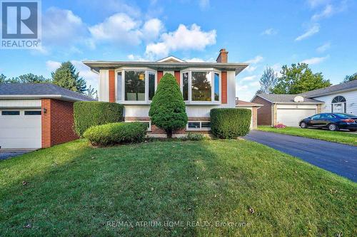 18 Castle Hill Drive, Toronto, ON - Outdoor With Facade