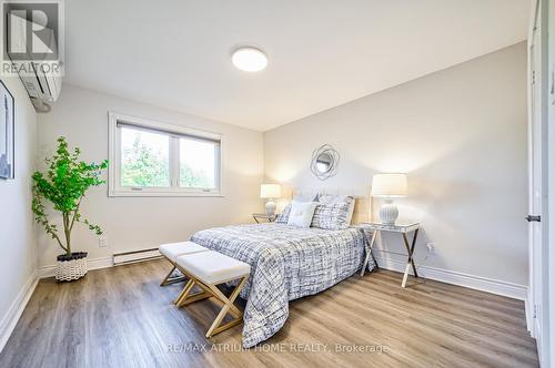 18 Castle Hill Drive, Toronto, ON - Indoor Photo Showing Bedroom