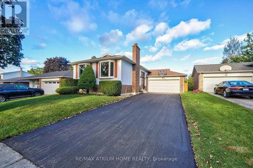 18 Castle Hill Drive, Toronto, ON - Outdoor With Facade