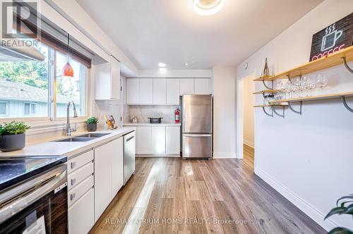 18 Castle Hill Drive, Toronto, ON - Indoor Photo Showing Kitchen With Double Sink