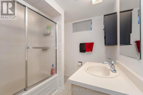 30 Wickens Crescent, Ajax, ON - Indoor Photo Showing Bathroom