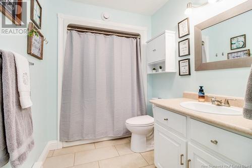 21 Katie Avenue, Douglas, NB - Indoor Photo Showing Bathroom