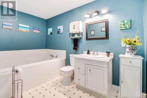 21 Katie Avenue, Douglas, NB - Indoor Photo Showing Bathroom