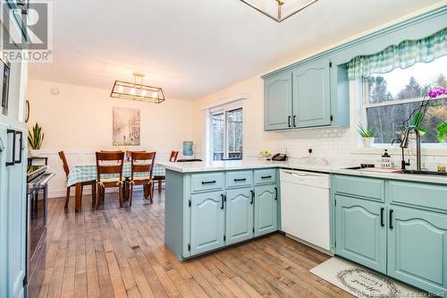 21 Katie Avenue, Douglas, NB - Indoor Photo Showing Kitchen