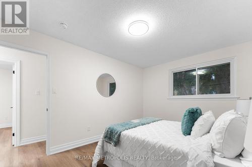 235 Britannia Avenue, Bradford West Gwillimbury, ON - Indoor Photo Showing Bedroom