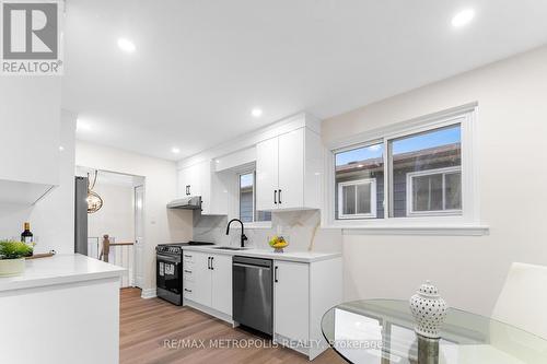 235 Britannia Avenue, Bradford West Gwillimbury, ON - Indoor Photo Showing Kitchen