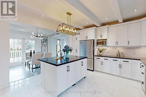 15 Victoria Street, Markham, ON - Indoor Photo Showing Kitchen With Upgraded Kitchen