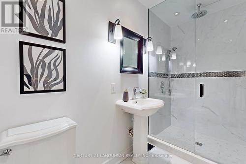 15 Victoria Street, Markham, ON - Indoor Photo Showing Bathroom