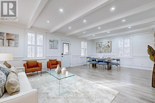 15 Victoria Street, Markham, ON - Indoor Photo Showing Living Room