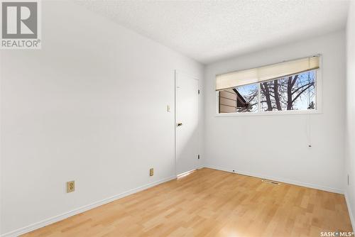 5106 10Th Avenue, Regina, SK - Indoor Photo Showing Other Room