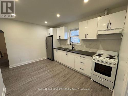 45 Gower Street, Toronto, ON - Indoor Photo Showing Kitchen