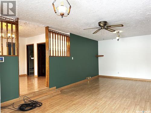 295 1St Avenue W, Englefeld, SK - Indoor Photo Showing Other Room