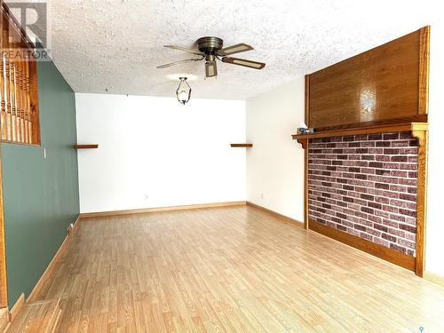 295 1St Avenue W, Englefeld, SK - Indoor Photo Showing Other Room