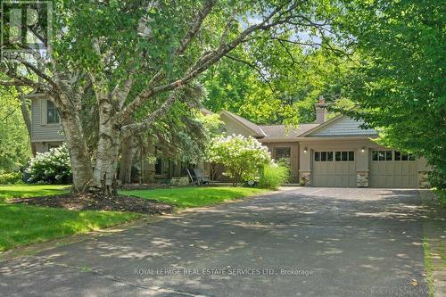 250 Dalewood Drive, Oakville, ON - Outdoor