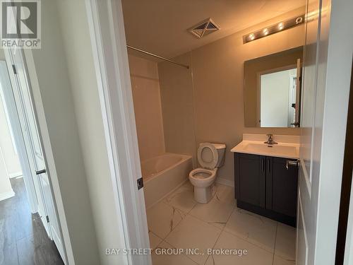 114 - 1573 Rose Way, Milton, ON - Indoor Photo Showing Bathroom