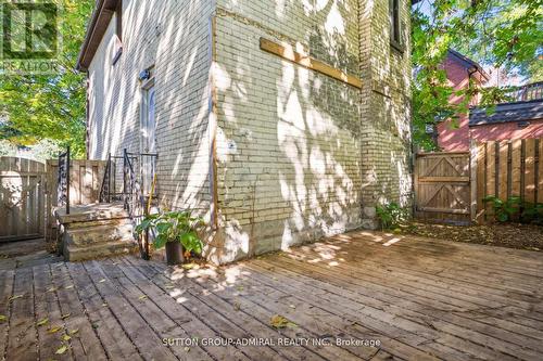 641 Piccadilly Street, London, ON - Outdoor With Deck Patio Veranda