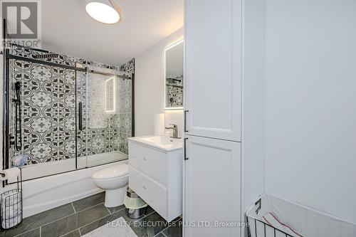 115 Lynbrook Drive, Hamilton, ON - Indoor Photo Showing Bathroom