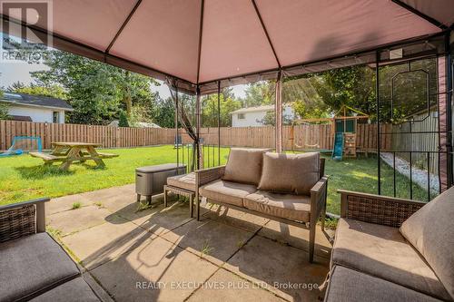 115 Lynbrook Drive, Hamilton, ON - Outdoor With Deck Patio Veranda