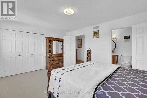 19 Barnaby Drive, St. Catharines, ON - Indoor Photo Showing Bedroom