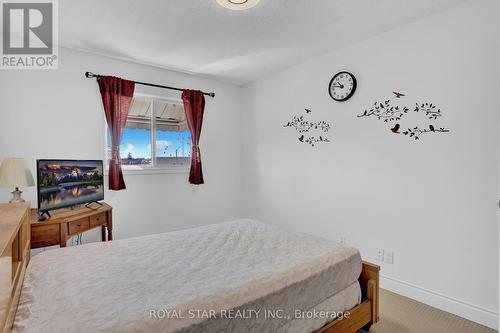 19 Barnaby Drive, St. Catharines, ON - Indoor Photo Showing Bedroom