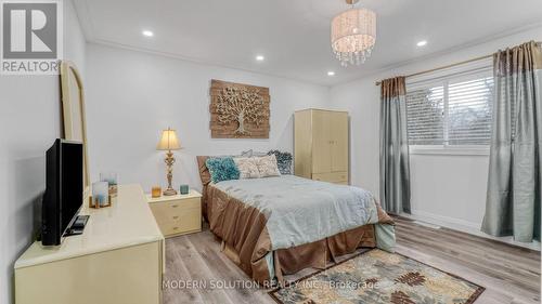 1260 Gore Road, Hamilton, ON - Indoor Photo Showing Bedroom