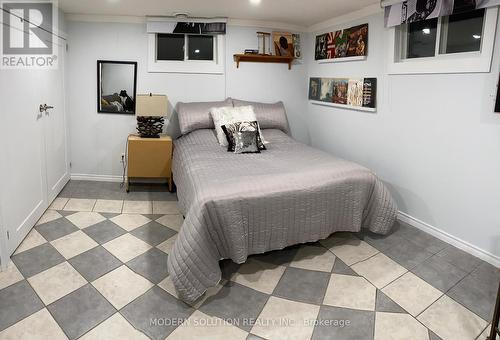 1260 Gore Road, Hamilton, ON - Indoor Photo Showing Bedroom