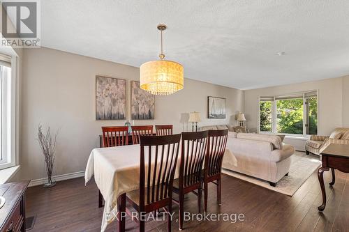 30 Rosewell Street, Hamilton, ON - Indoor Photo Showing Dining Room