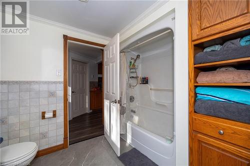 202 North Street, Grey Highlands, ON - Indoor Photo Showing Bathroom